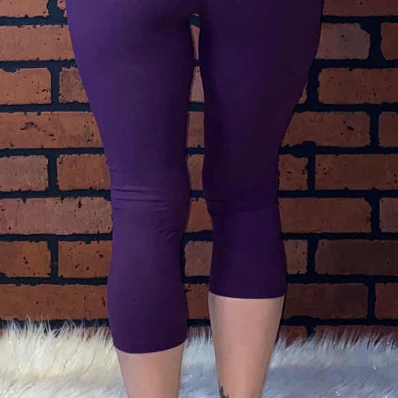 Capris - Picture 4 of 4